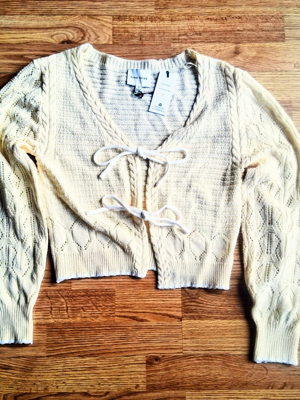 NWT Ladies Sweater, Yellow, Sz  M